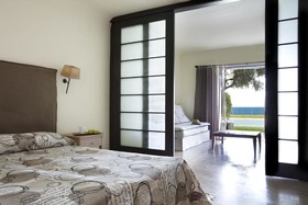 Minos Palace Hotel & Suites