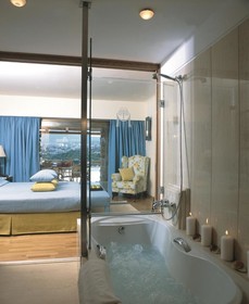 Minos Palace Hotel & Suites