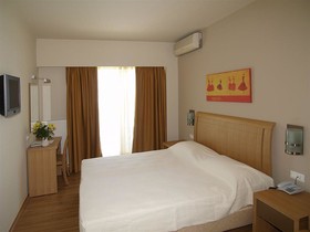 Kitro Beach Hotel