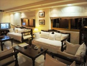 Sunbeam Studio & Apartments