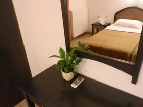 Atlas Studios & Apartments