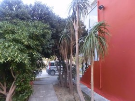 Atlas Studios & Apartments