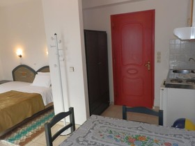 Atlas Studios & Apartments