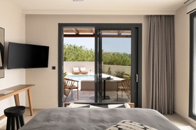 Kymani Boutique Hotel & Suites
