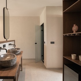 Kymani Boutique Hotel & Suites