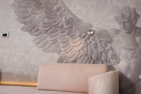 Icarus Hotel