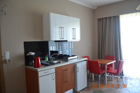 Icarus Hotel