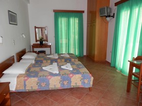 Elena Apartments Almirida