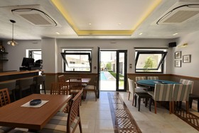 Alexander Suites