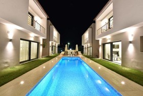 Alexander Suites