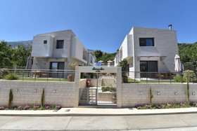 Alexander Suites
