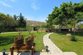 Karteros Hotel