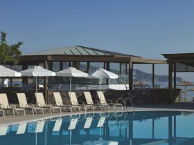 Atlantica Akti Zeus Hotel