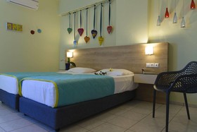 Creta Aptera Beach