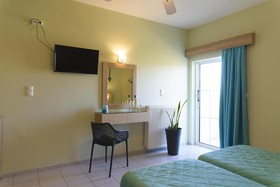 Creta Aptera Beach