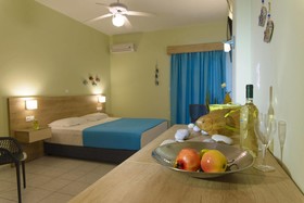 Creta Aptera Beach