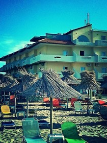 Creta Aptera Beach