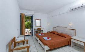 Dessole Dolphin Bay Resort