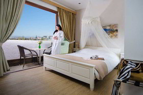 Georgia's Garden Hotel