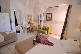 Georgia's Garden Hotel