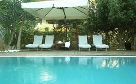 Georgia's Garden Hotel