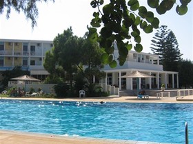 Sentido Amounda Bay