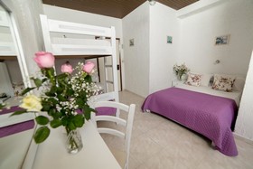 Roxani Hotel