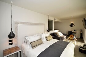 Insula Alba Sea Side Resort & Spa