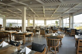 Insula Alba Sea Side Resort & Spa