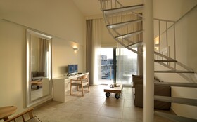 Insula Alba Sea Side Resort & Spa