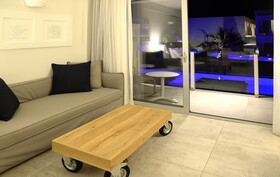 Insula Alba Sea Side Resort & Spa