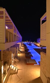 Insula Alba Sea Side Resort & Spa