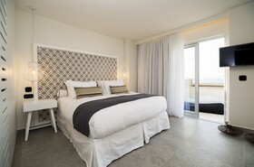 Insula Alba Sea Side Resort & Spa
