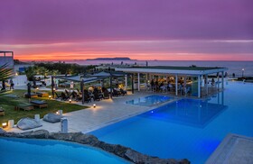 Insula Alba Sea Side Resort & Spa