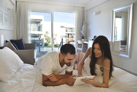 Insula Alba Sea Side Resort & Spa