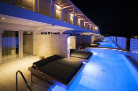 Insula Alba Sea Side Resort & Spa