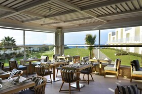 Insula Alba Sea Side Resort & Spa