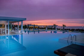 Insula Alba Sea Side Resort & Spa