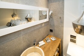 Insula Alba Sea Side Resort & Spa
