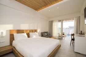 Insula Alba Sea Side Resort & Spa