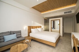 Insula Alba Sea Side Resort & Spa