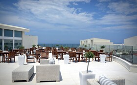 Insula Alba Sea Side Resort & Spa