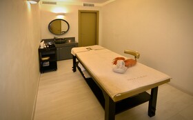 Insula Alba Sea Side Resort & Spa