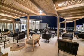 Insula Alba Sea Side Resort & Spa
