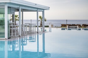 Insula Alba Sea Side Resort & Spa