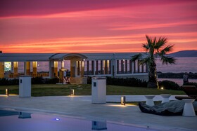Insula Alba Sea Side Resort & Spa