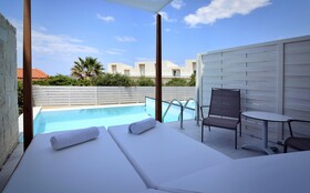 Insula Alba Sea Side Resort & Spa
