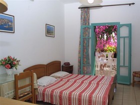 Paul Marie Hotel & Bungalows