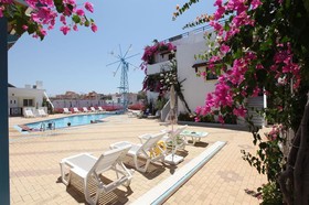 Paul Marie Hotel & Bungalows