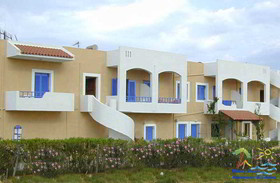 Mikes Beach Apartments & Studios